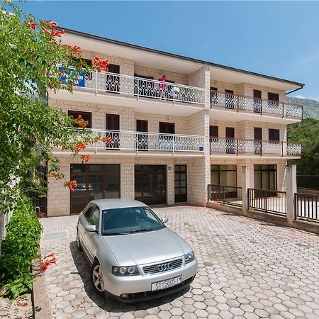 Apartments Ricina Dugi Rat Εξωτερικό φωτογραφία