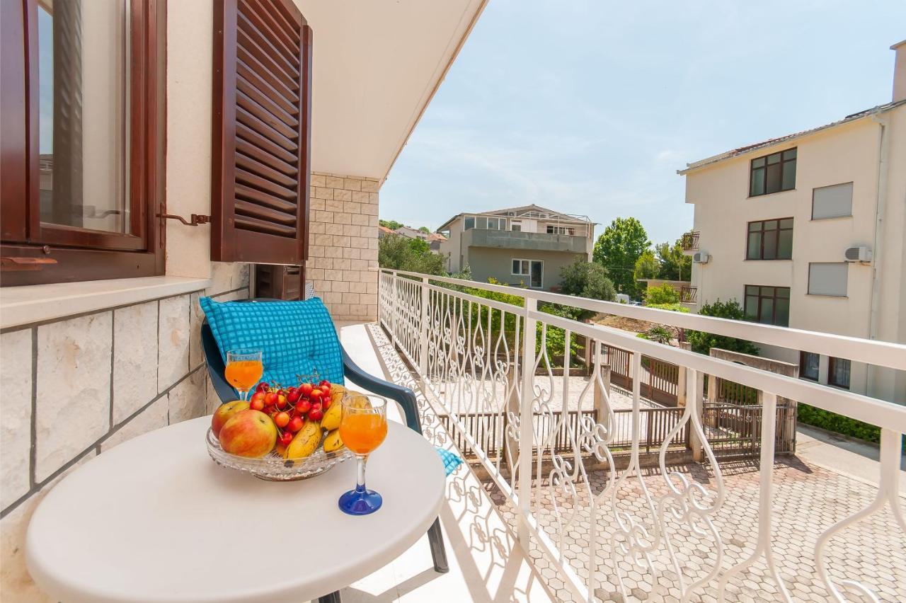Apartments Ricina Dugi Rat Εξωτερικό φωτογραφία