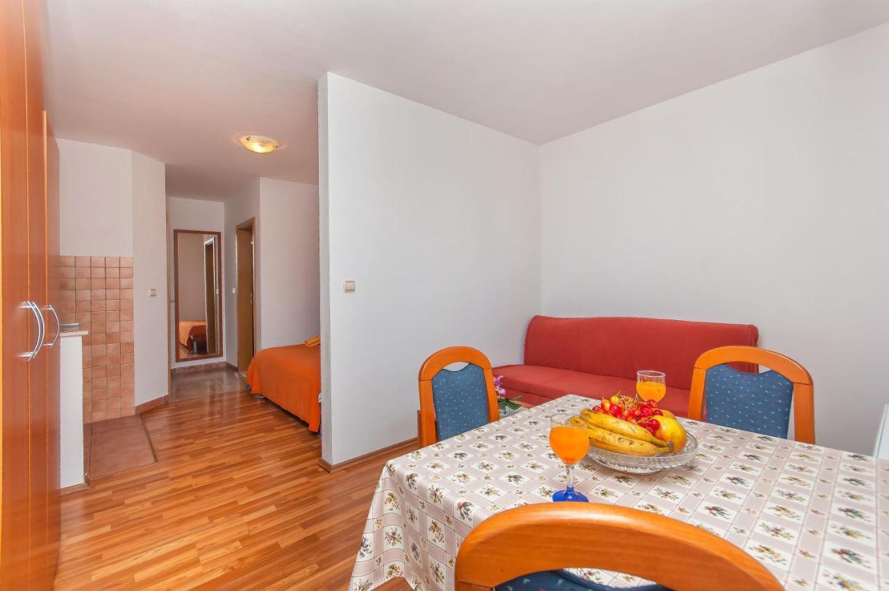 Apartments Ricina Dugi Rat Εξωτερικό φωτογραφία