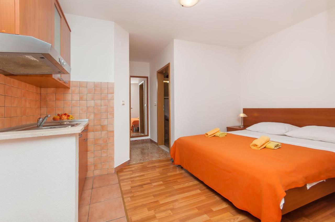 Apartments Ricina Dugi Rat Εξωτερικό φωτογραφία