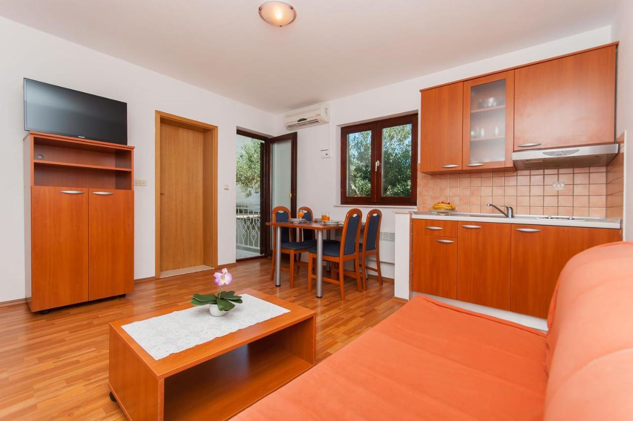Apartments Ricina Dugi Rat Εξωτερικό φωτογραφία